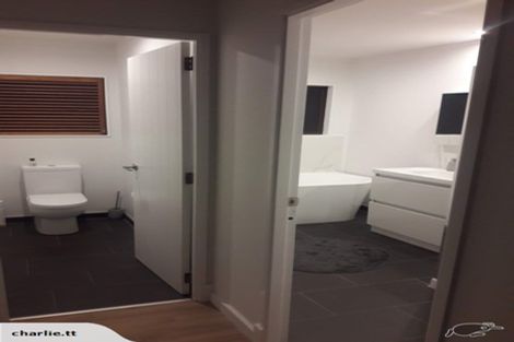 Photo of property in 10 Gardone Terrace, Conifer Grove, Takanini, 2112