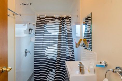 Photo of property in 17 Heperi Street, Waikanae Beach, Waikanae, 5036