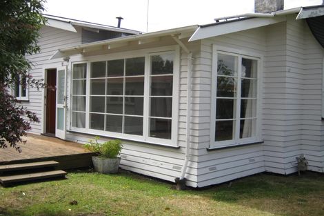 Photo of property in 19 Kowhai Avenue, Palmerston North, 4410