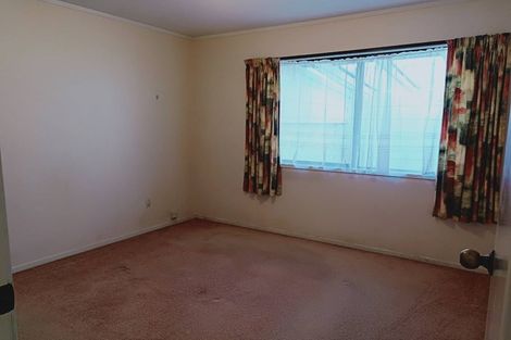 Photo of property in 24 Dianne Louise Drive, Half Moon Bay, Auckland, 2012