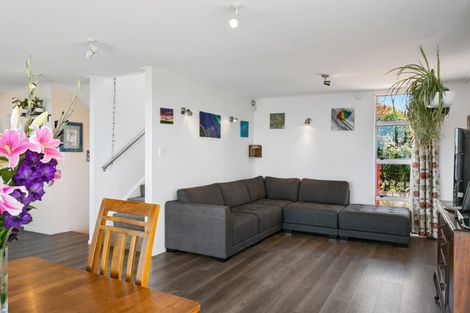 Photo of property in 21 Parerohi Grove, Kuratau, Turangi, 3381