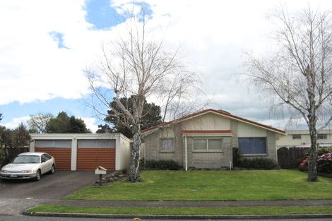 Photo of property in 17 Endeavour Avenue, Welcome Bay, Tauranga, 3112