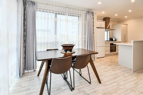 Photo of property in 63 Matairangi Avenue, Totara Heights, Auckland, 2105