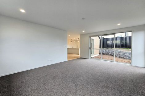 Photo of property in 16 Reiman Street, New Lynn, Auckland, 0600