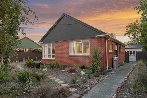 Photo of property in 4 Doreen Street, Aranui, Christchurch, 8061