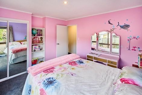 Photo of property in 23 Mcenroe Grove, Naenae, Lower Hutt, 5011