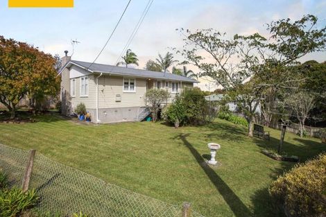 Photo of property in 70 Lake Road, Northcote, Auckland, 0627