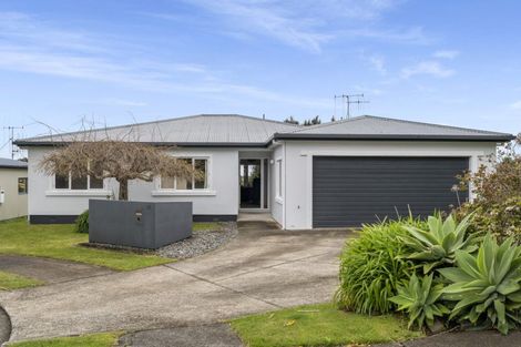 Photo of property in 22 Vanderbilt Place, Welcome Bay, Tauranga, 3112