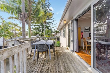 Photo of property in 21 Waterlea Avenue, Mangere Bridge, Auckland, 2022