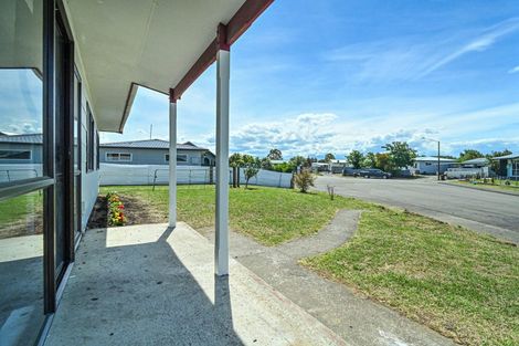 Photo of property in 3 Holmes Place, Flaxmere, Hastings, 4120