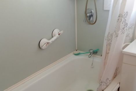 Photo of property in 42 Mcdonald Street, Mosgiel, 9024