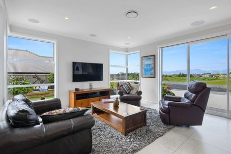 Photo of property in 15 Koi Crescent, Mapua, 7005