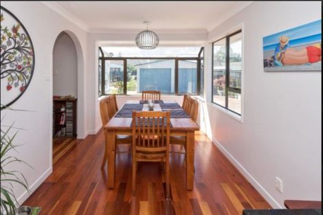 Photo of property in 5 Larsen Road, Panmure, Auckland, 1072