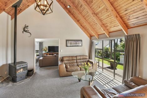 Photo of property in 23 Charles Prevost Drive, The Gardens, Auckland, 2105
