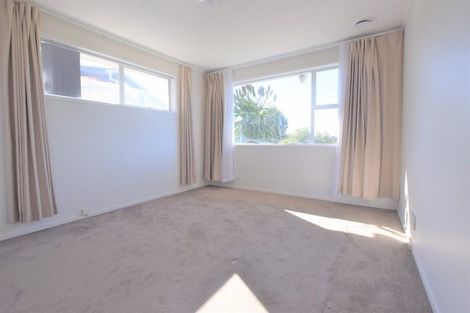 Photo of property in 23 Fitzwater Place, Henderson, Auckland, 0612