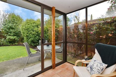 Photo of property in 2/38 Chipping Lane, Redwood, Christchurch, 8051