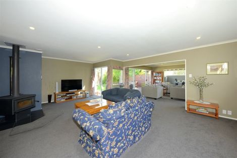Photo of property in 45 Liverton Crescent, Bishopdale, Christchurch, 8053