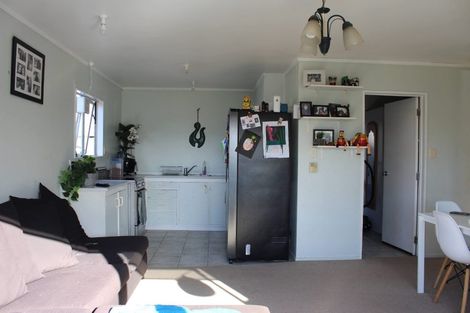 Photo of property in 8a Fordham Street, Beach Haven, Auckland, 0626