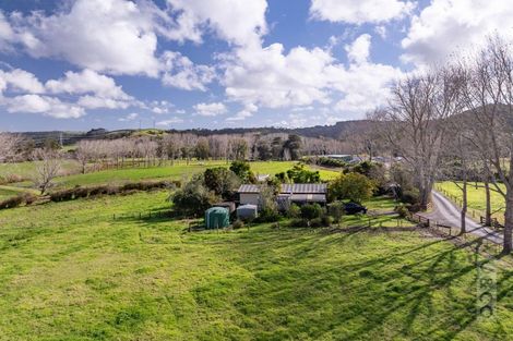Photo of property in 836 Old North Road, Waimauku, 0882