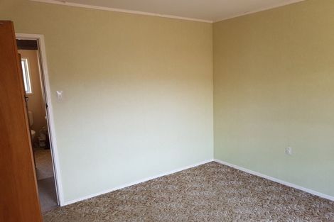 Photo of property in 15 Heaphy Street, Westown, New Plymouth, 4310