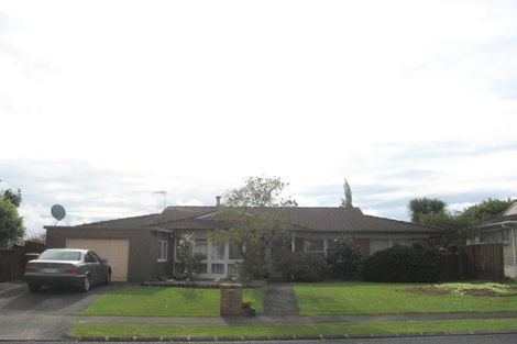 Photo of property in 45 Tupaki Place, Pakuranga Heights, Auckland, 2010