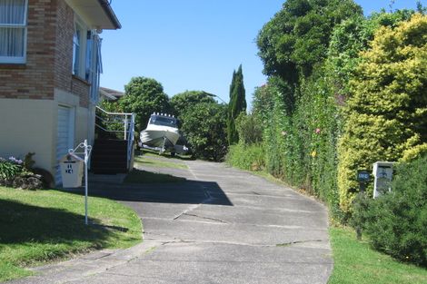 Photo of property in 1/24 Tobruk Crescent, Milford, Auckland, 0620