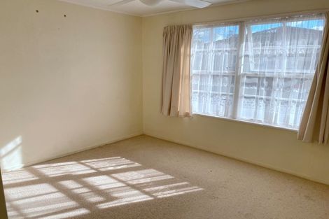 Photo of property in 49 Chilcott Road, Henderson, Auckland, 0612