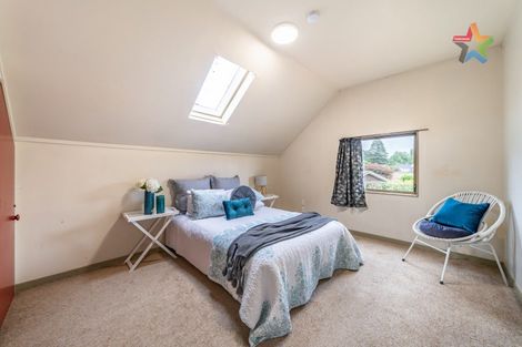 Photo of property in 19 Mcenroe Grove, Naenae, Lower Hutt, 5011