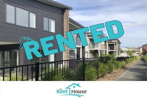 Photo of property in 4/60 Hayfield Way, Karaka, Papakura, 2580