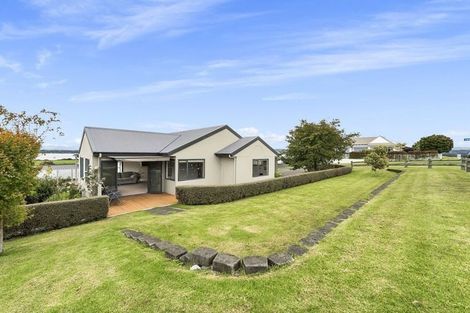 Photo of property in 1 Owen Place, Omokoroa, 3114