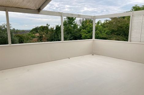 Photo of property in 5 Lewis Road, Pakuranga, Auckland, 2010