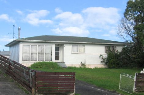 Photo of property in 8 Lendic Avenue, Henderson, Auckland, 0612