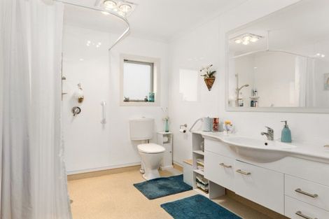 Photo of property in 15 Te Toru Street, Taita, Lower Hutt, 5011