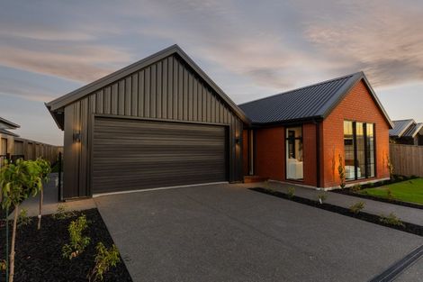 Photo of property in 32 Finstock Way, Rolleston, 7614