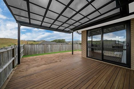 Photo of property in 33 Harry Richards Way, Pokeno, 2402