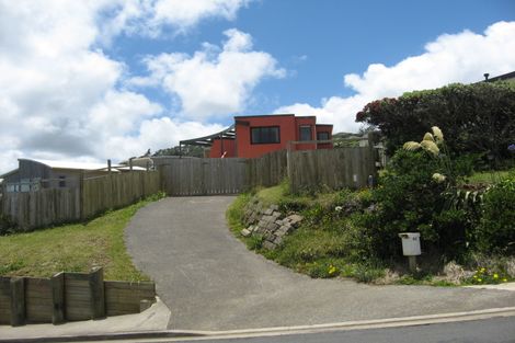 Photo of property in 46 Waitea Road, Muriwai, Waimauku, 0881