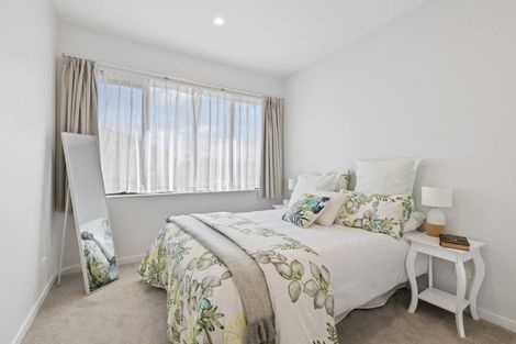 Photo of property in 24 Kahu Close, Orewa, 0931