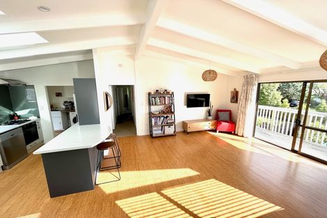 Photo of property in 54 Gledstane Road, Stanmore Bay, Whangaparaoa, 0932