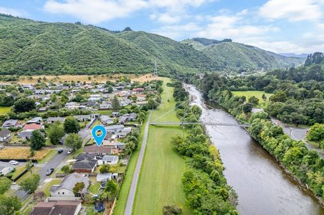 Photo of property in 30 Delaware Grove, Totara Park, Upper Hutt, 5018