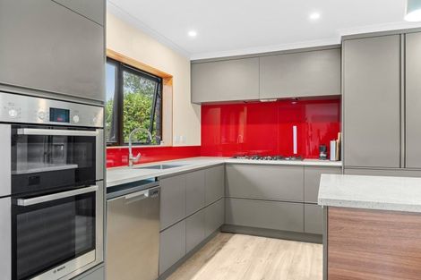 Photo of property in 59 Karina Road, Merrilands, New Plymouth, 4312