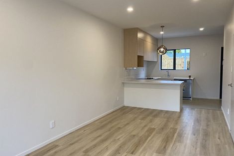 Photo of property in 27 Paetai Lane, Te Atatu Peninsula, Auckland, 0610