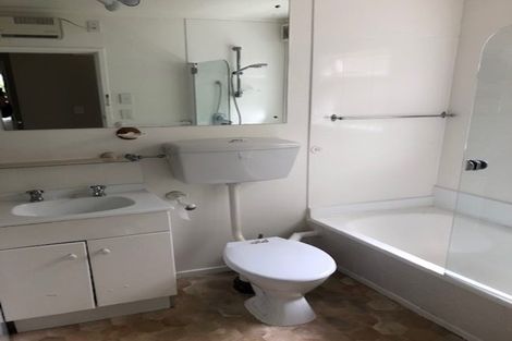 Photo of property in 62a Warwick Street, Wilton, Wellington, 6012