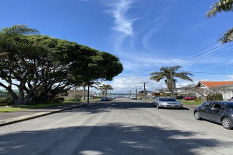 Photo of property in 19 Duders Avenue, Devonport, Auckland, 0624