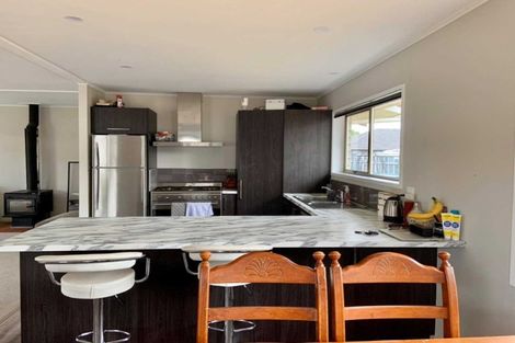 Photo of property in 317 Shakespeare Street, Leamington, Cambridge, 3432