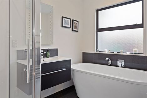 Photo of property in 3 Mokihi Gardens, Hillmorton, Christchurch, 8024