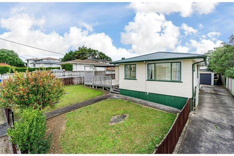 Photo of property in 26 Geordie Street, Henderson, Auckland, 0612
