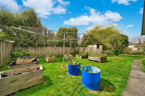 Photo of property in 10b Kauri Street, Inglewood, 4330