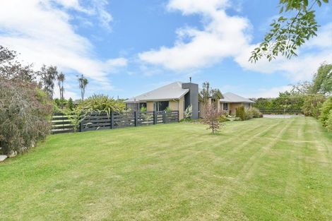 Photo of property in 9 Riverside Way, Amberley, 7410