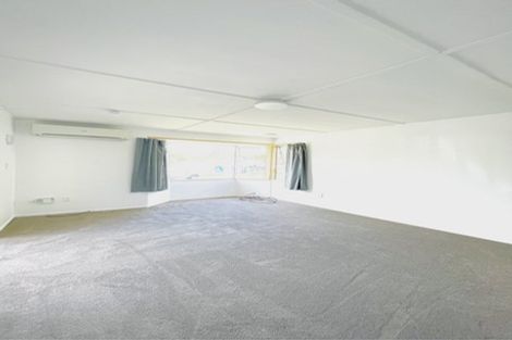 Photo of property in 32 Blanche Way, Half Moon Bay, Auckland, 2012