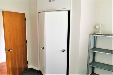 Photo of property in Terrace Tower Apartments, 10e/126 The Terrace, Wellington Central, Wellington, 6011